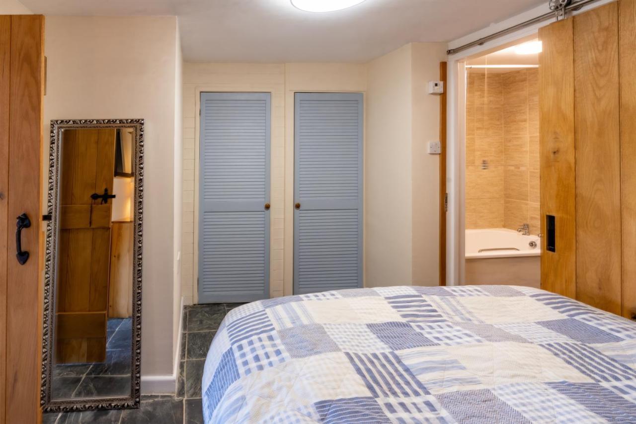 Looe Self Catering Apartment Exterior photo